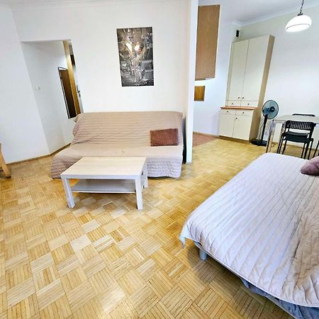 Green Kabaty Apartment 1 Varsó Kültér fotó